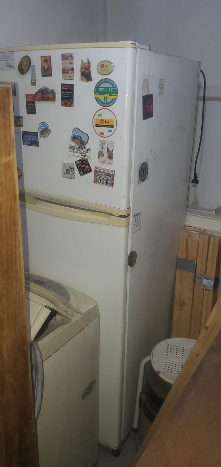 Bodega 453 - Refrigerador LG, Lavadora 7 kg, Cómoda Antigua y Más