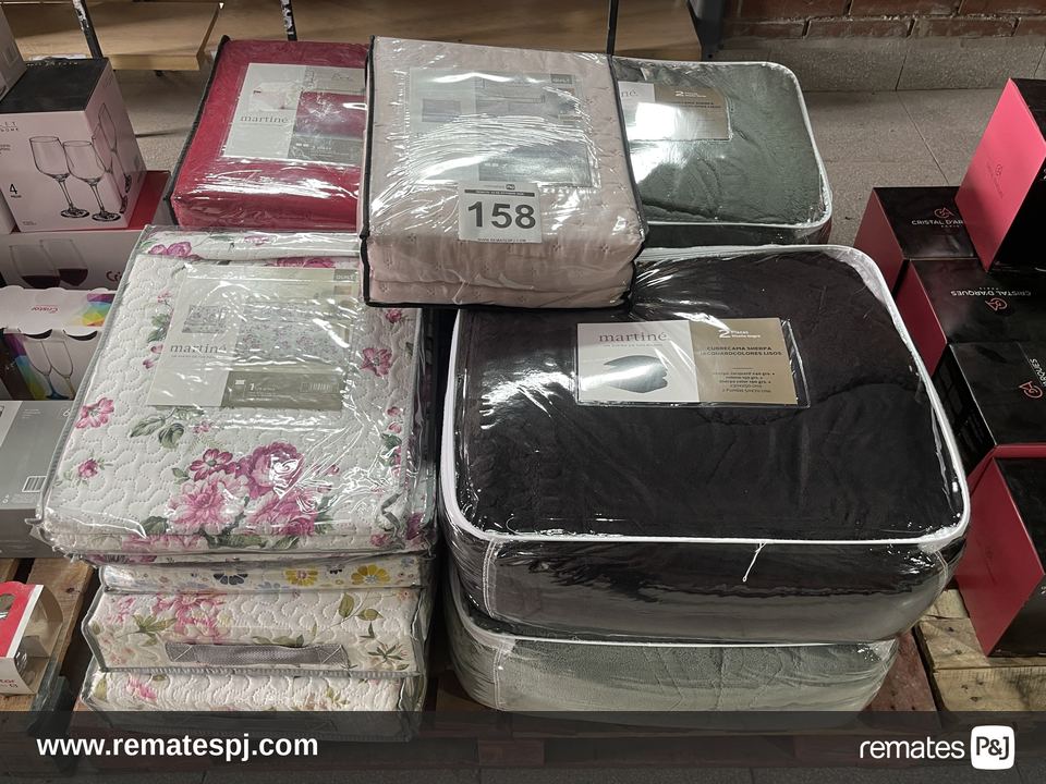 Pallet Variedad de Ropa para Cama