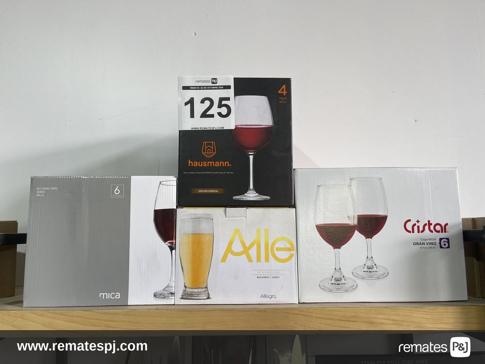 Variedad de Set de Copas y Vasos de Cristal