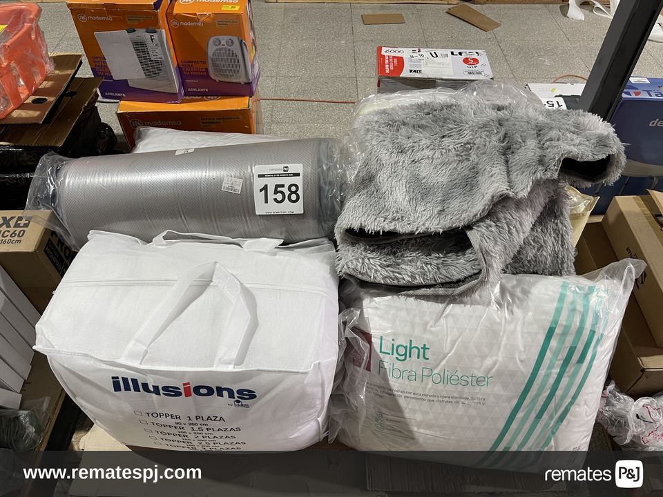 PALLET VARIEDAD DE ARTICULOS PARA EL HOGAR (COBERTORES-ALMOHADAS-ALFOMBRAS)