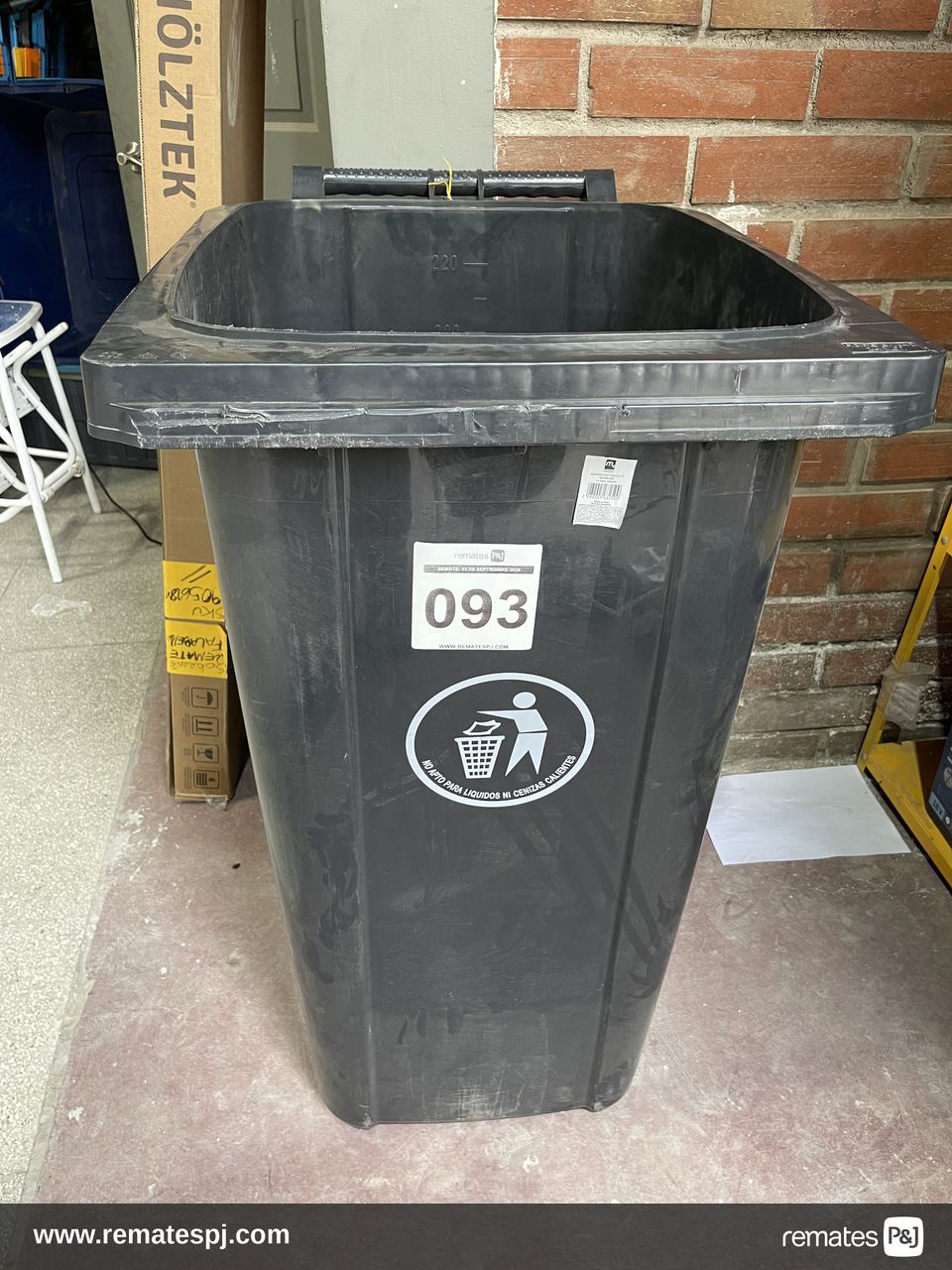BASURERO PLAST CUAD 240 LTS
