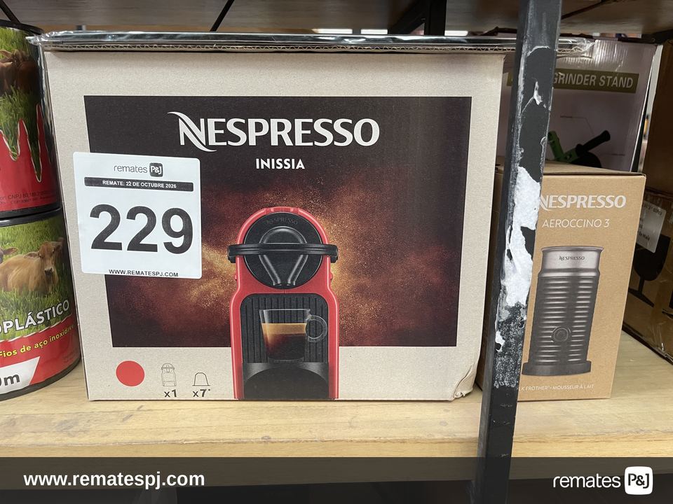 Cafetera NESPRESSO Inissia + Espumador de Leche NESPRESSO