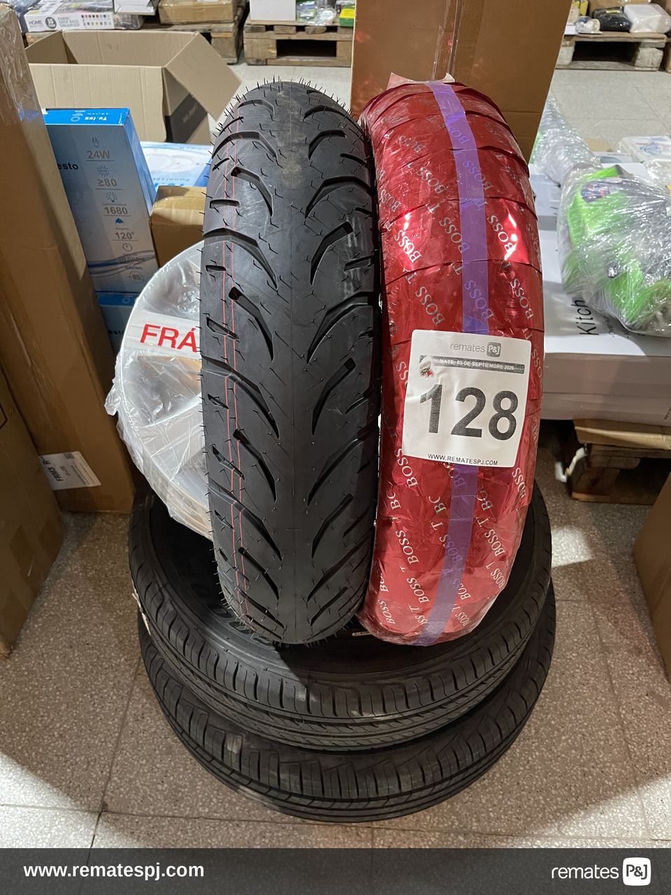 Variedad de Neumaticos para Moto y Vehiculo + Tapa Ruedas
