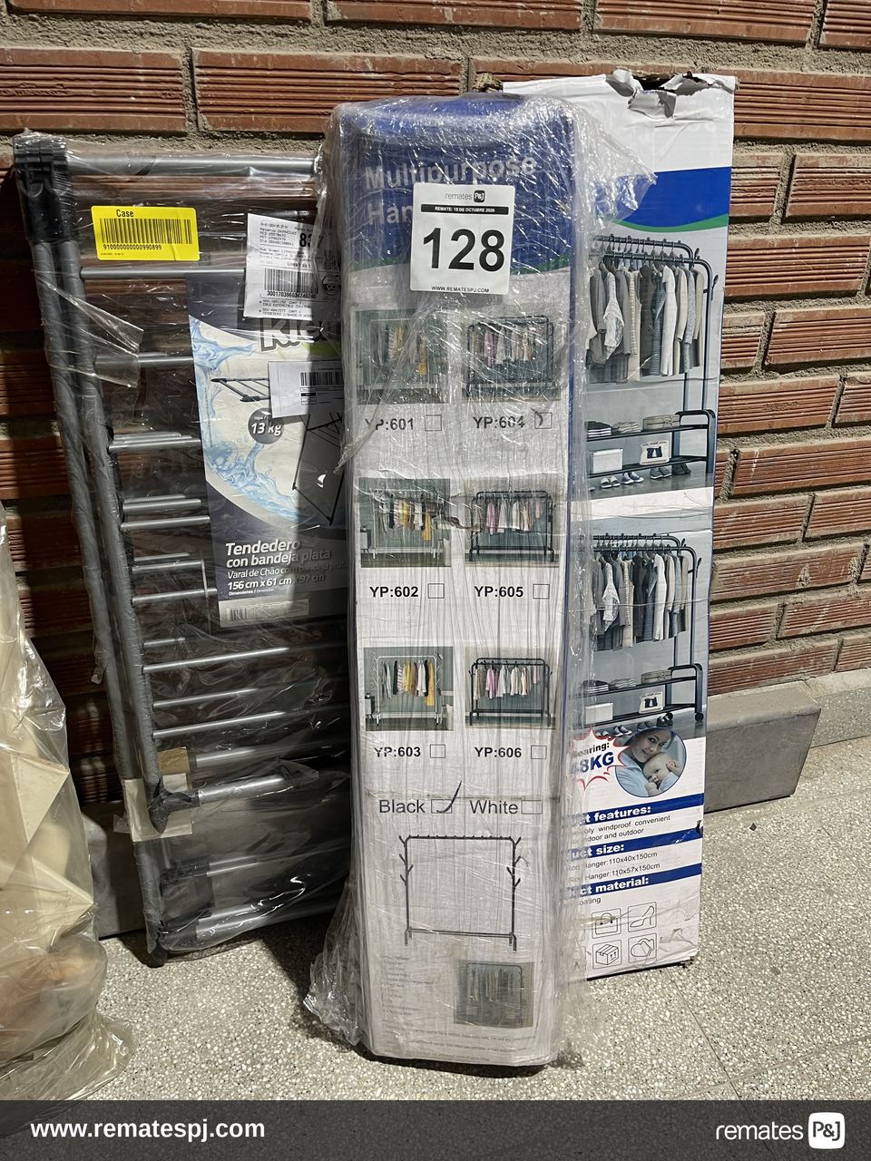 COLGADORES Y TENDEDERO DE ROPA
