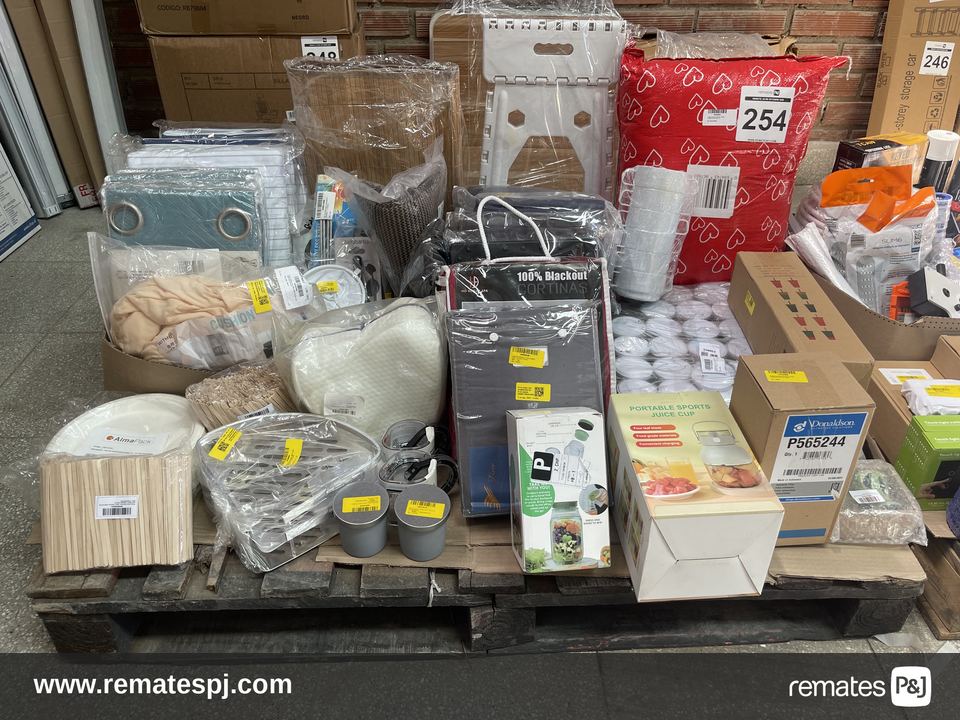 PALLET VARIEDAD DE ARTICULOS DE HOGAR (Ropa de Cama-Cortinas)