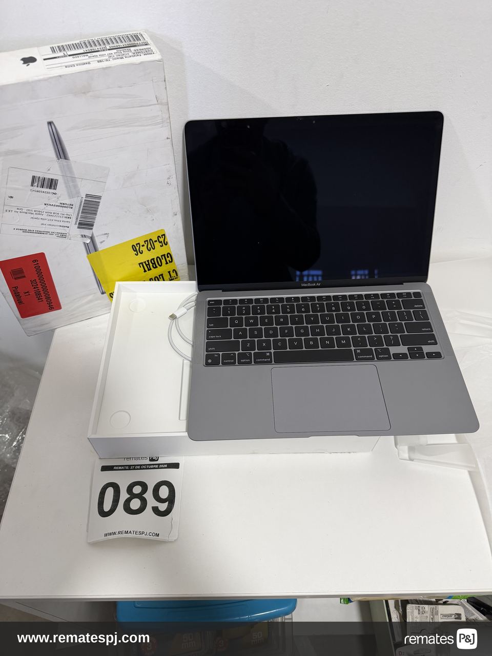 Apple MacBook Air 13.3 Chip M1 8GB RAM 256GB -  Gris espacial