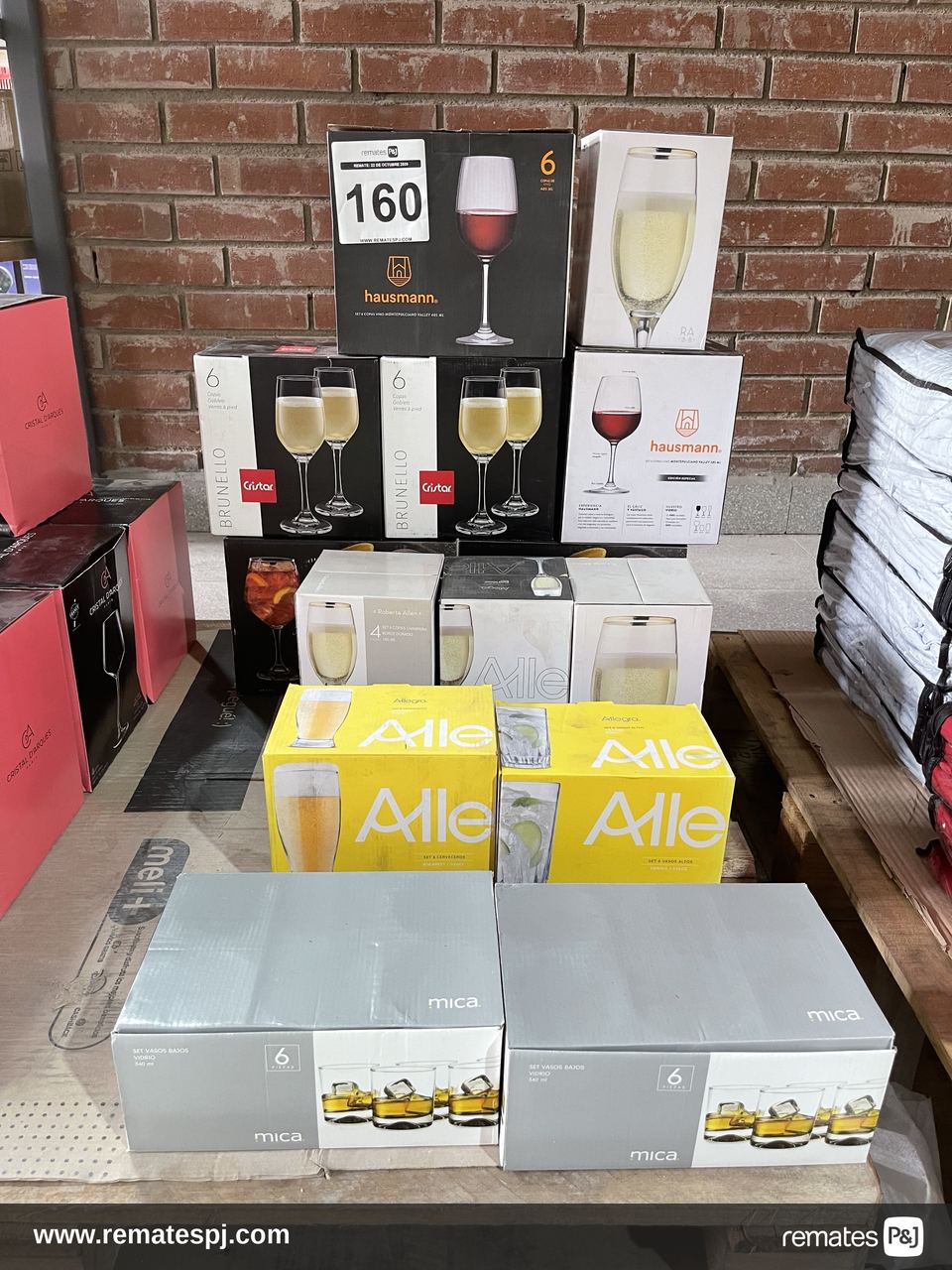 Variedad de Set de Copas y Vasos de Cristal