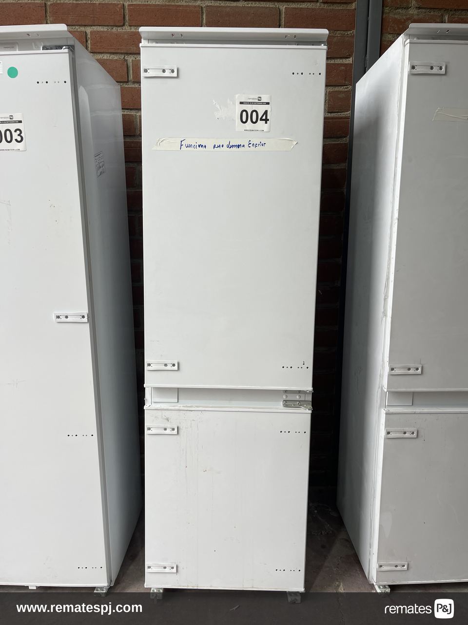 Refrigerador  FVD white (con detalle)