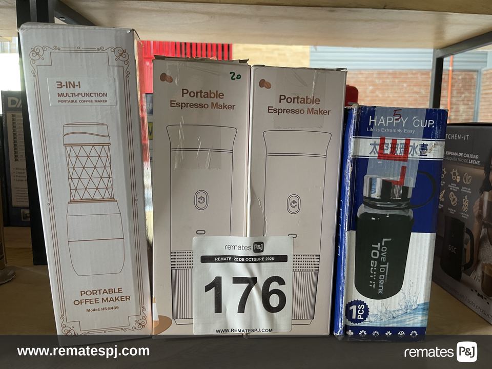 Variedad de Cafetera Espresso Portátil + Termo Botella en Vidrio