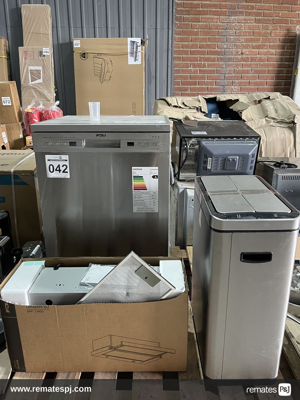 Pallet variedad de Electrodomesticos y Articulos para cocina (con detalle)