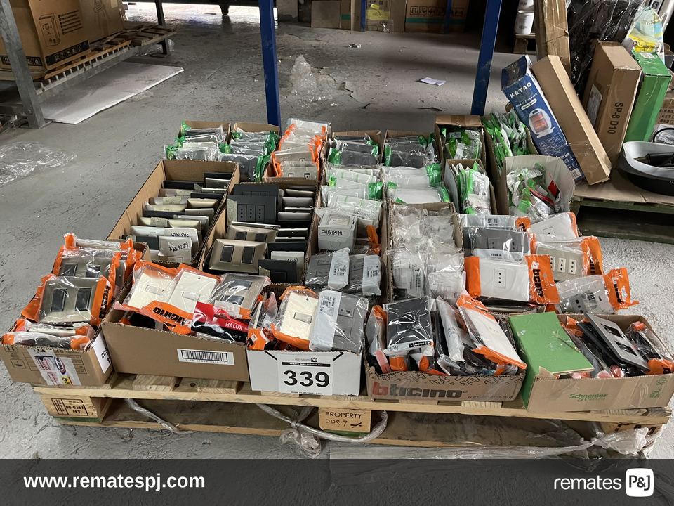 Pallet variedad de productos eléctricos