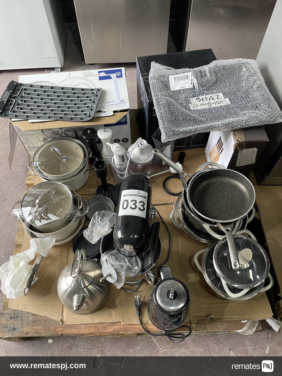 Pallet variedad de Electrodomesticos y Articulos para cocina (con detalle)