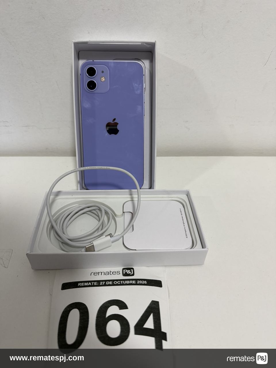 Apple iPhone 12 64 GB Púrpura - Reacondicionado