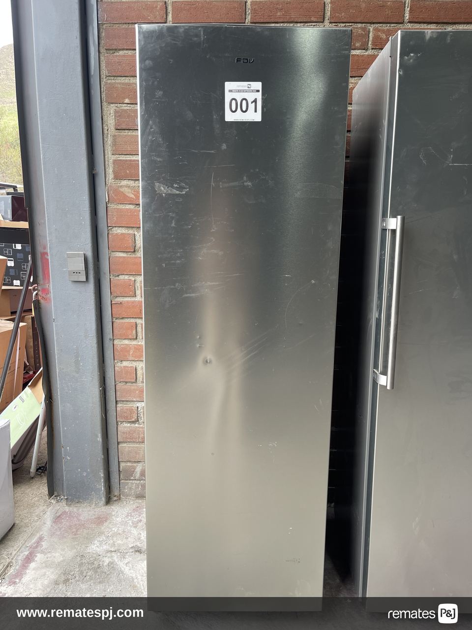 Refrigerador Silver  FVD (funciona con detalle)