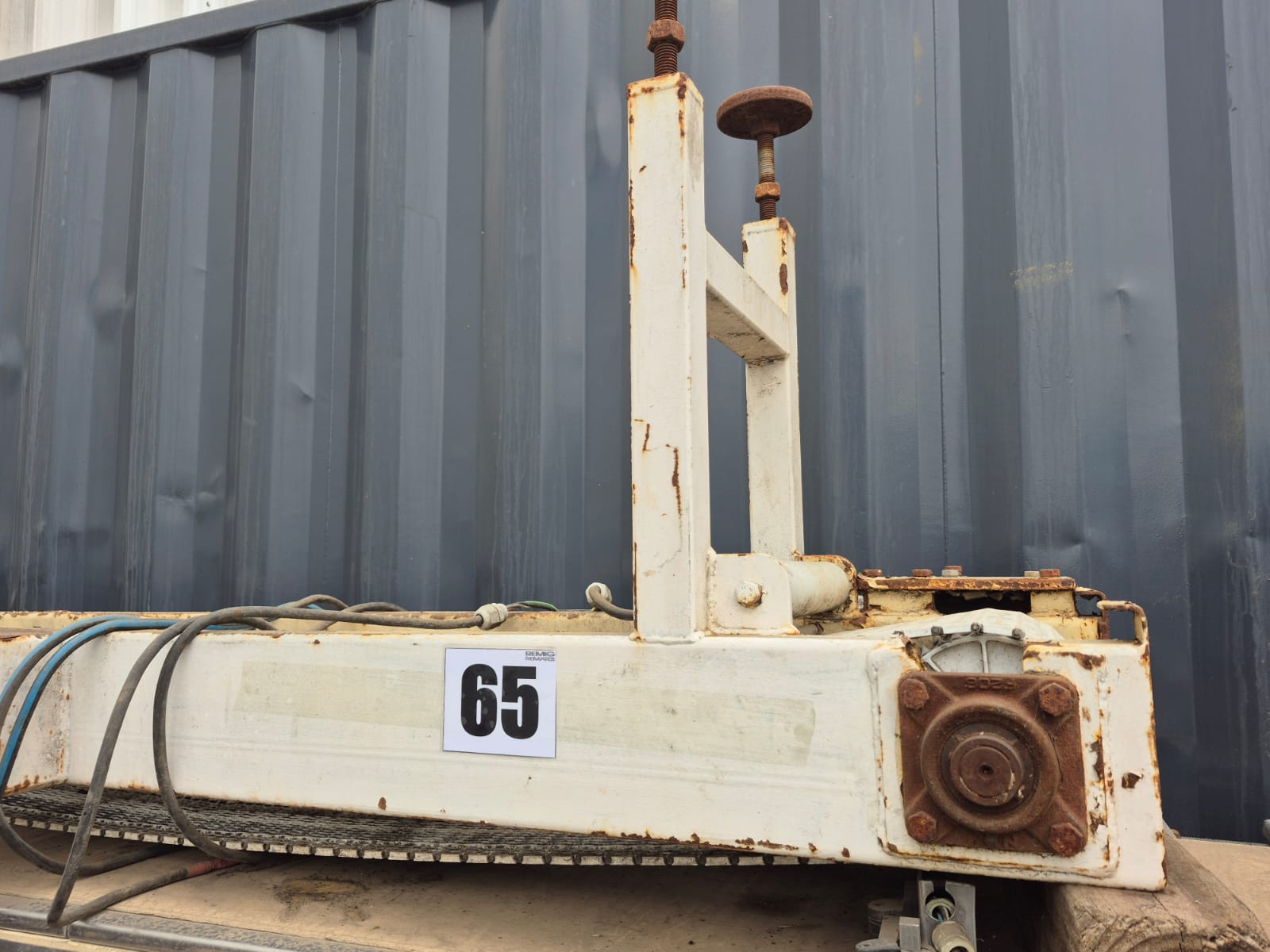 LOTE 65