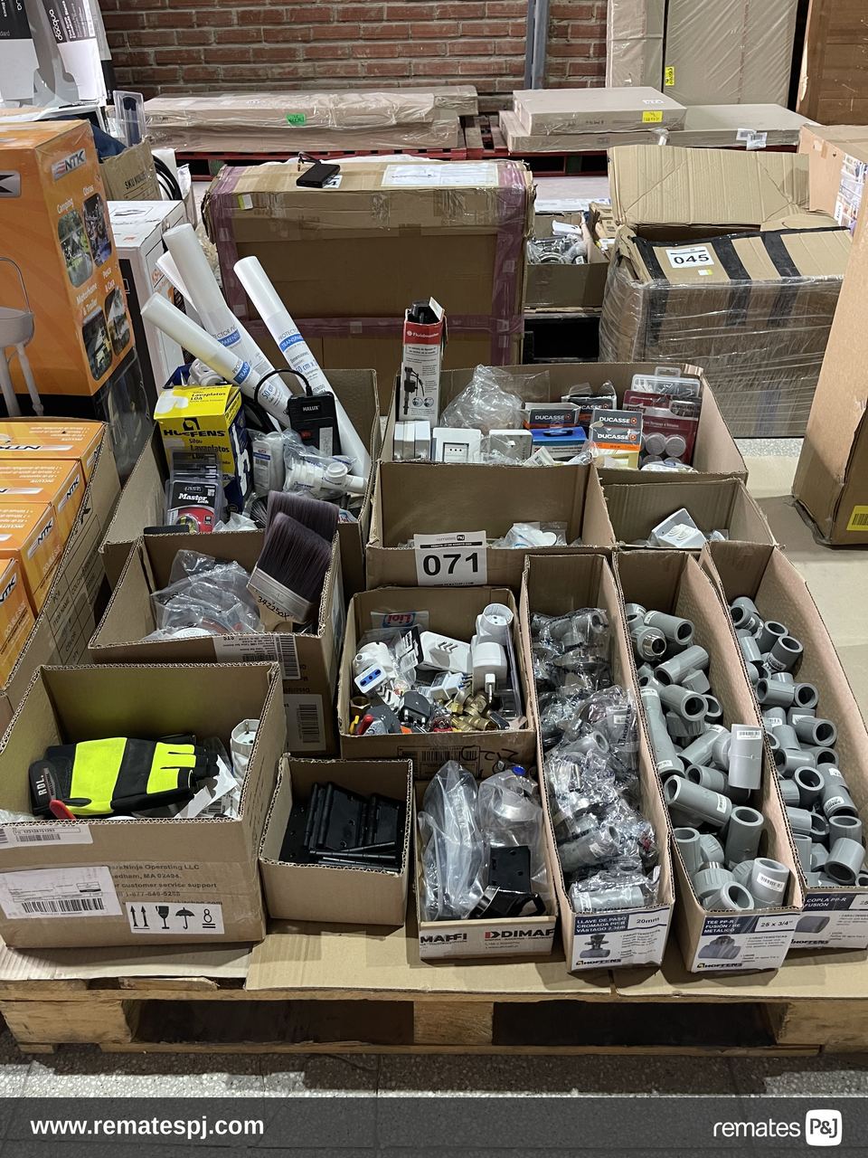 PALLET VARIEDAD DE ARTICULOS DE FERRETERIA
