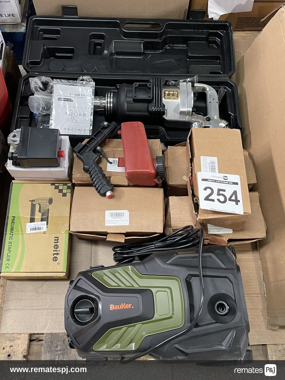 VARIEDAD DE HERRAMIENTAS  PARA VEHICULO