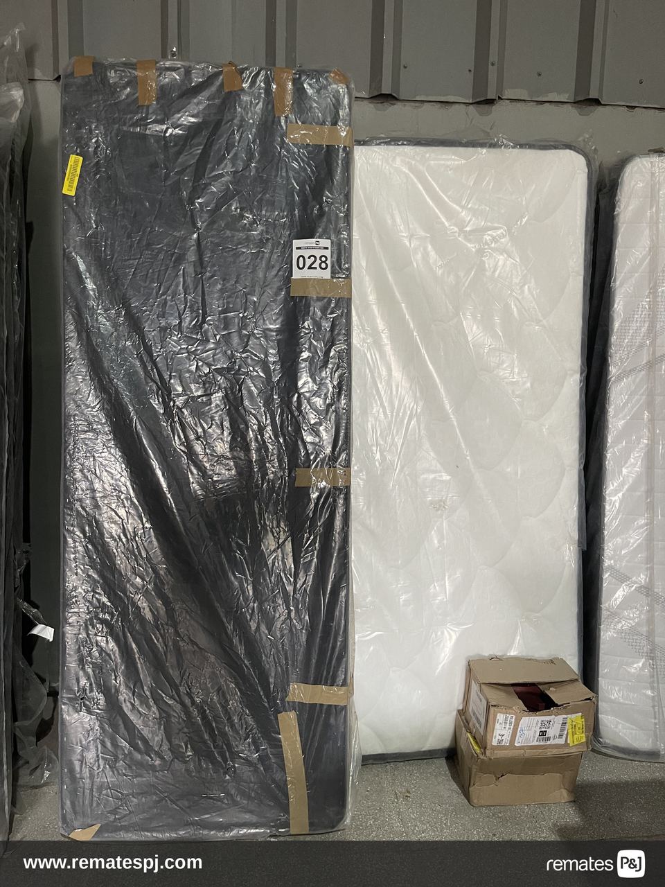 Cama Europea Eurotop Full Drimkip 138 x 190 + Base Dividida + Patas