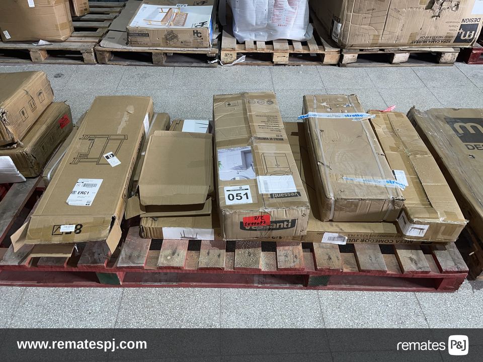 VARIEDAD DE MUEBLES PARA ARMAR (con detalle)
